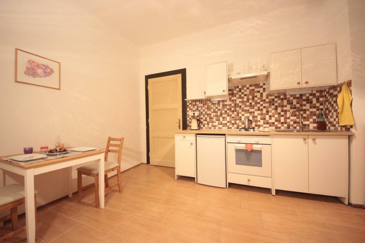 Gallery Apartment Prague Exterior photo