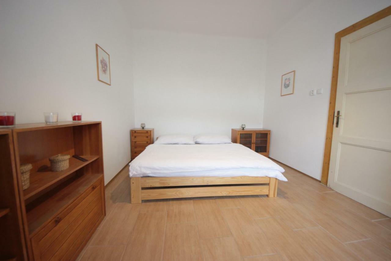 Gallery Apartment Prague Exterior photo