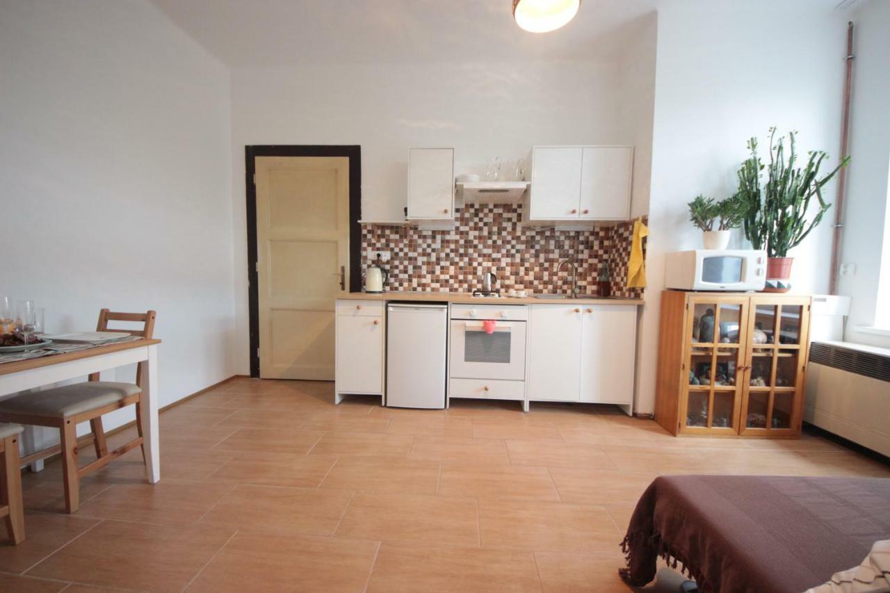 Gallery Apartment Prague Exterior photo